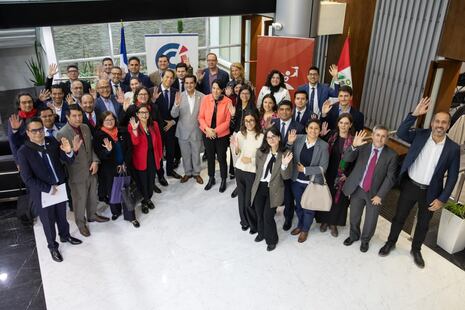 Presidente del IPD ante la Cámara de Comercio Peruano Francesa sobre oportunidades de inversión en los Panamericanos Lima 2027