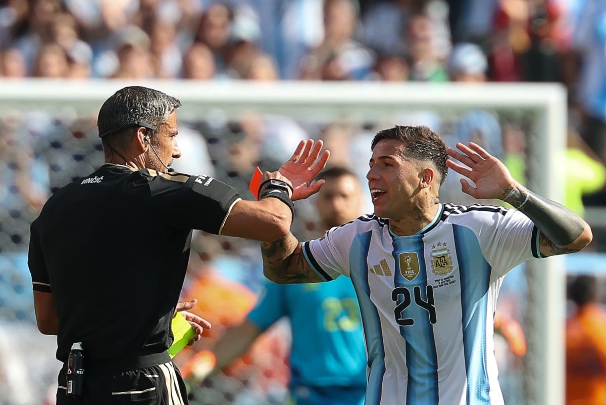 Enzo Fernández viene de disputar el Mundial con Argentina. Foto: Agencia AFP.