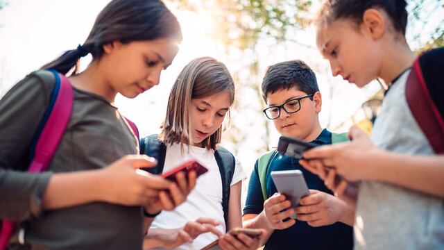 Cómo configurar el primer smartphone de un niño para que navegue seguro