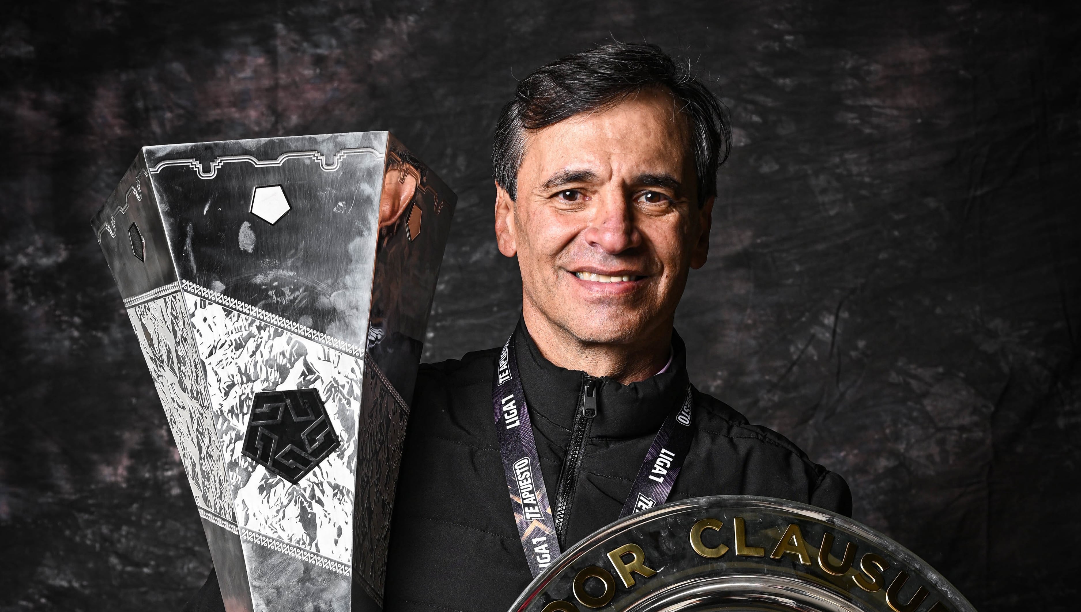 Fabián Bustos fue campeón con Universitario en 2024. (Foto: FPF)