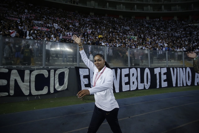 Homenaje a las chicas de Alianza Lima que ganaron la Liga Nacional Superior de Vóley 2023-24. (Foto: Giancarlo Ávila / GEC)