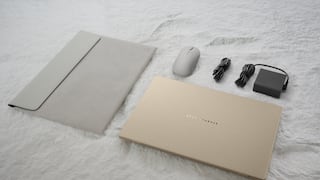 ASUS lanza la laptop más potente para IA, la Zenbook A16 de 1.2kg y más de 21 horas de batería
