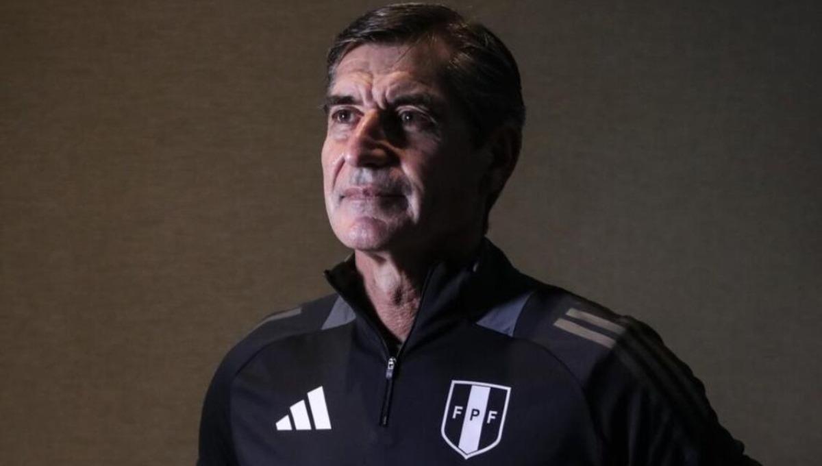 Óscar Ibáñez es el actual director técnico interino de la Selección Peruana. (Foto: FPF)