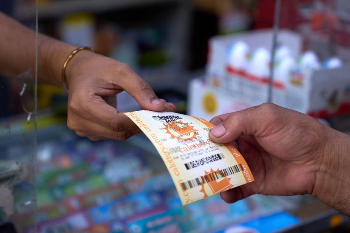 El premio mayor más grande de la historia de Mega Millions ya tiene un ganador, el cual salió el 8 de agosto (Foto: EFE)