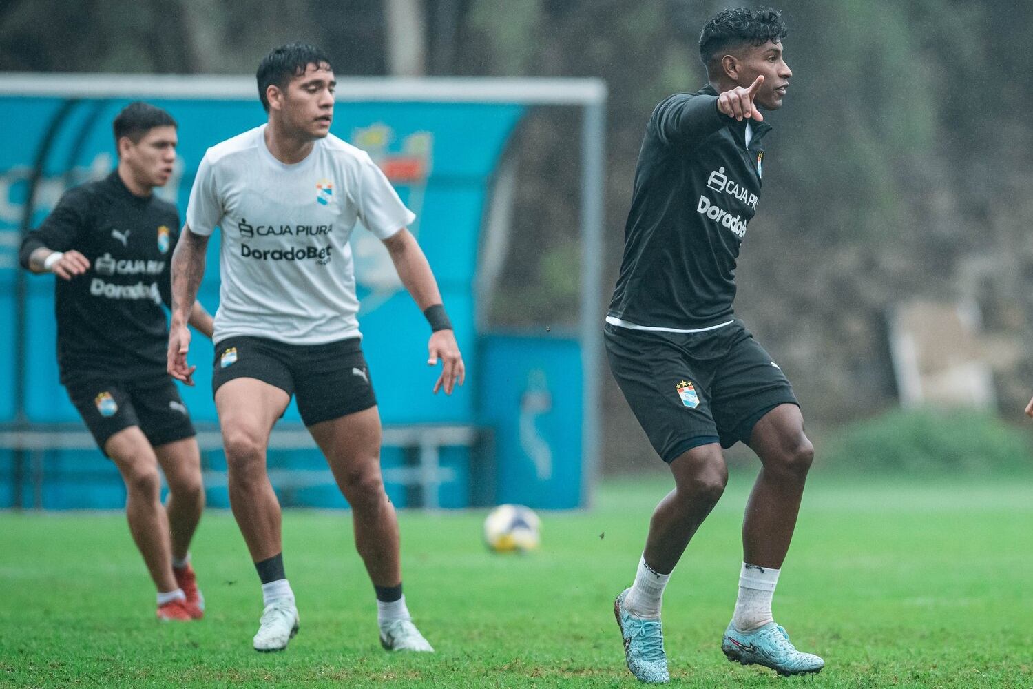 Miguel Araujo es uno de los tres centrales con los que ahora cuenta Paulo Autuori en Sporting Cristal. (FOTO: Sporting Cristal).