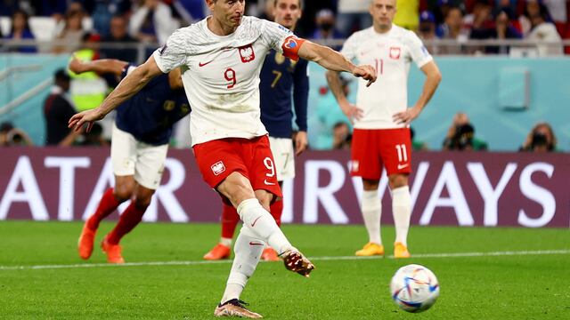 Le dieron una segunda oportunidad: Lewandowski puso el único gol de Polonia vs. Francia [VIDEO]
