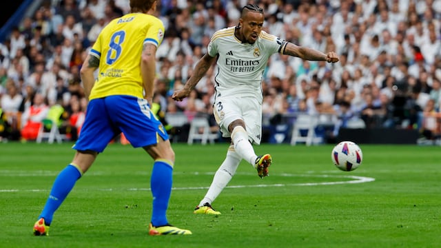 ¡Campeón! Real Madrid venció 3-0 Cádiz y se llevó el título de LaLiga tras caída del Barça