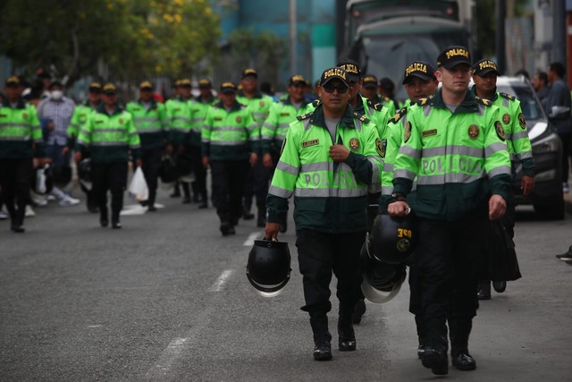 Las mejores postales de la llegada de hinchas al Estadio Nacional (Foto: Jorge Cerdán / GEC)