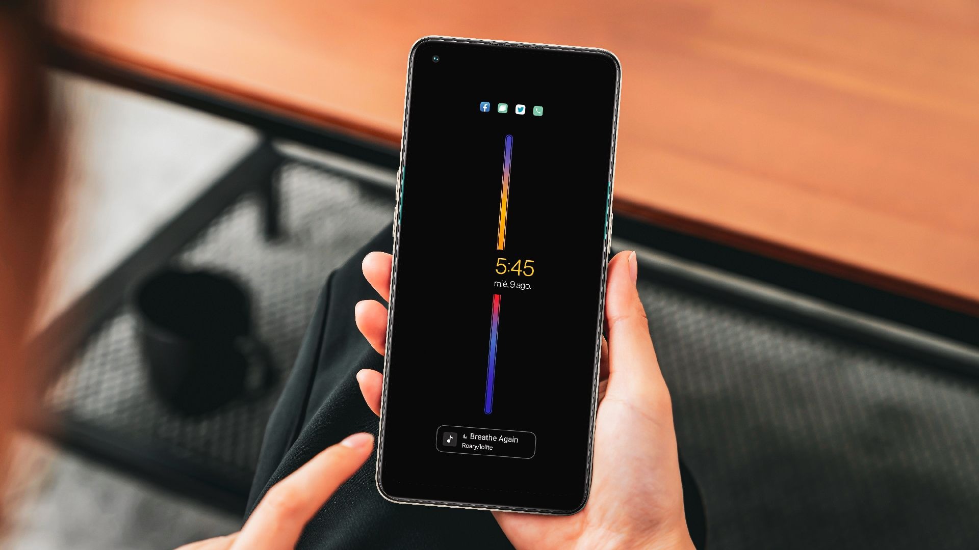 Los internautas pasan en promedio unas 7 horas frente a dispositivos móviles y computadoras (Difusión)