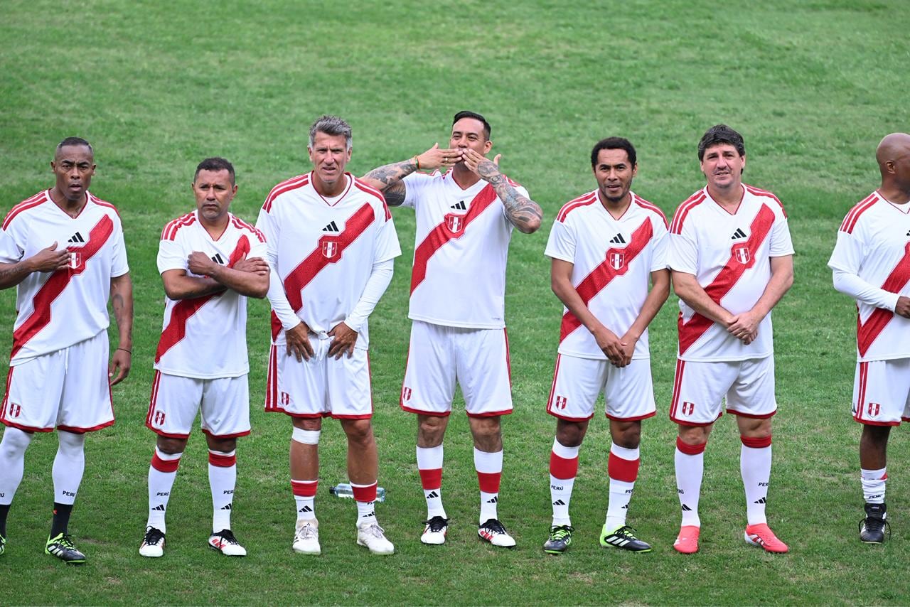 Partido de las Leyendas entre la referentes de la Bicolor y Leyendas CONMEBOL | Foto: GEC