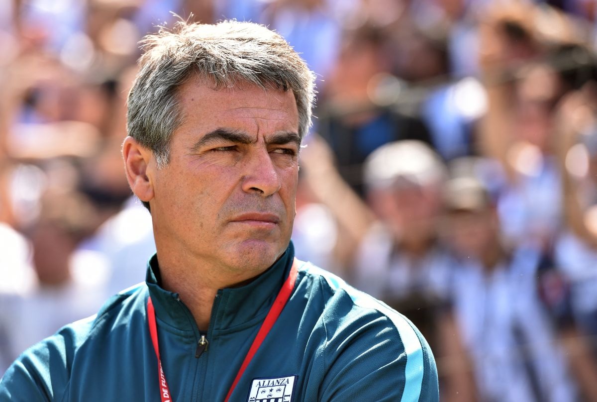 Pablo Bengoechea fue entrenador de Alianza Lima hasta marzo de 2020. (Foto: AFP)
