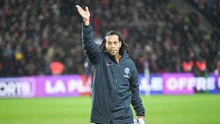 Ronaldinho: ex compañero de Farfán reveló un increíble secreto cuando él no salía de fiesta