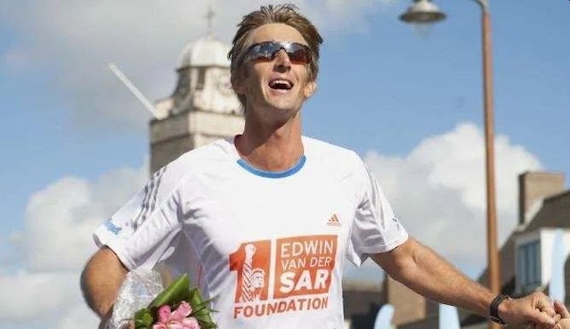 Edwin Van Der Sar, destacado exgolero de los Países Bajos, compitió, entre otras carreras, en la Maratón de Nueva York del 2012, completando los 42.195 kilómetros con una marca de 4 horas, 19 minutos y 16 segundos. (Foto: Facebook)