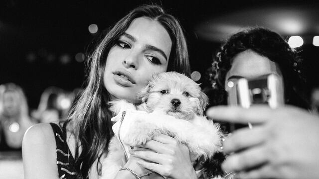 Emily Ratajkowski hizo suspirar a sus fans, por enésima vez, con estas picantes fotos veraniegas