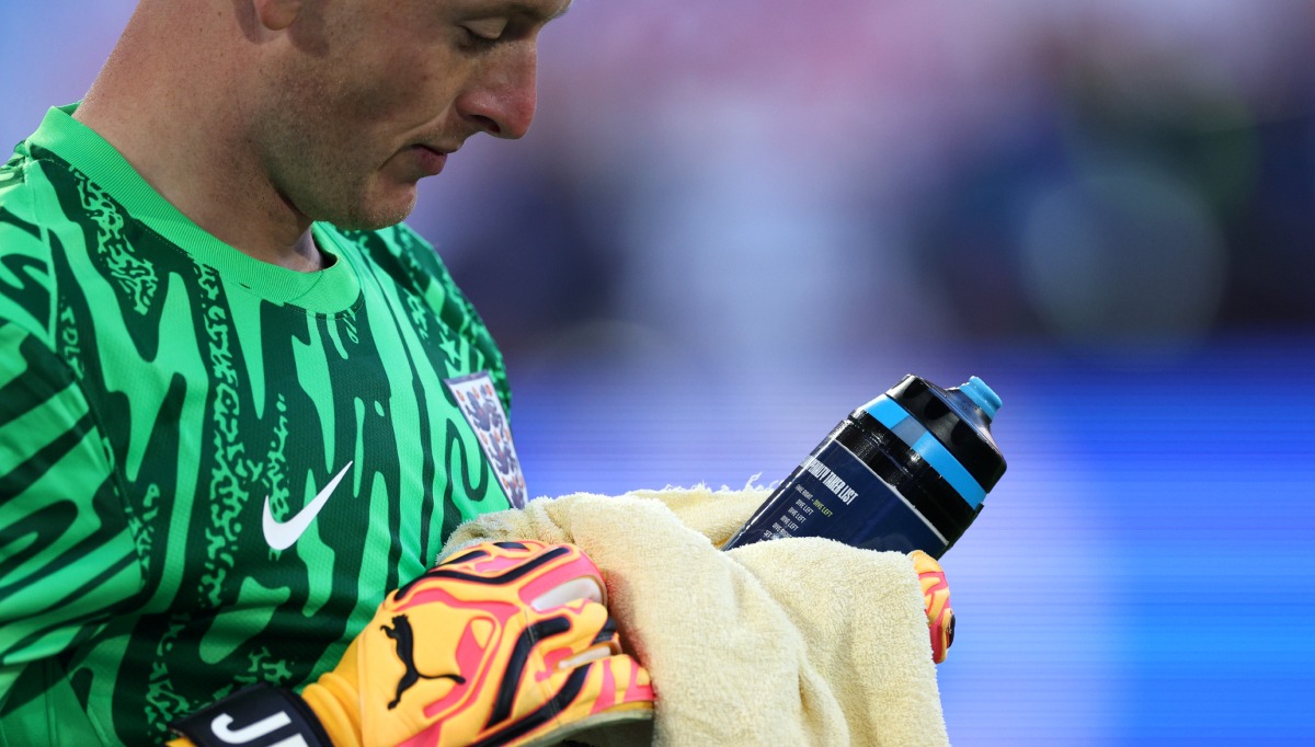 Jordan Pickfrod fue la figura de Inglaterra vs. Suiza. (Foto: Getty Images)