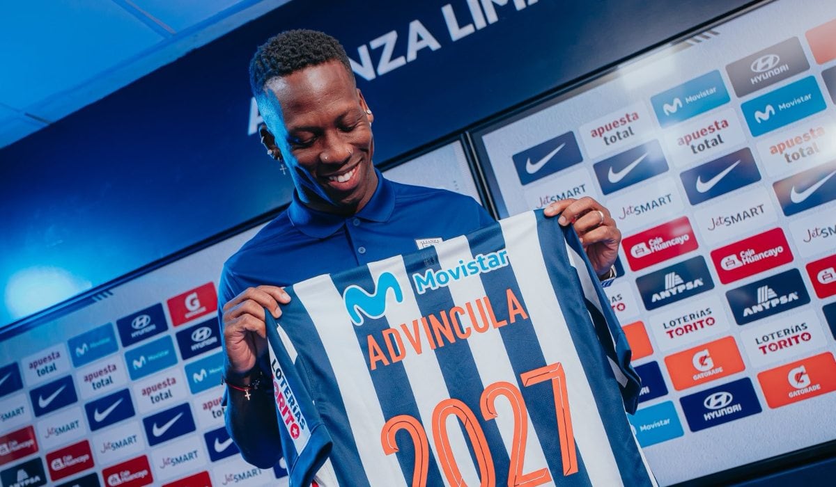 Luis Advíncula firmó con Alianza Lima por dos temporadas. (Foto: Alianza Lima)
