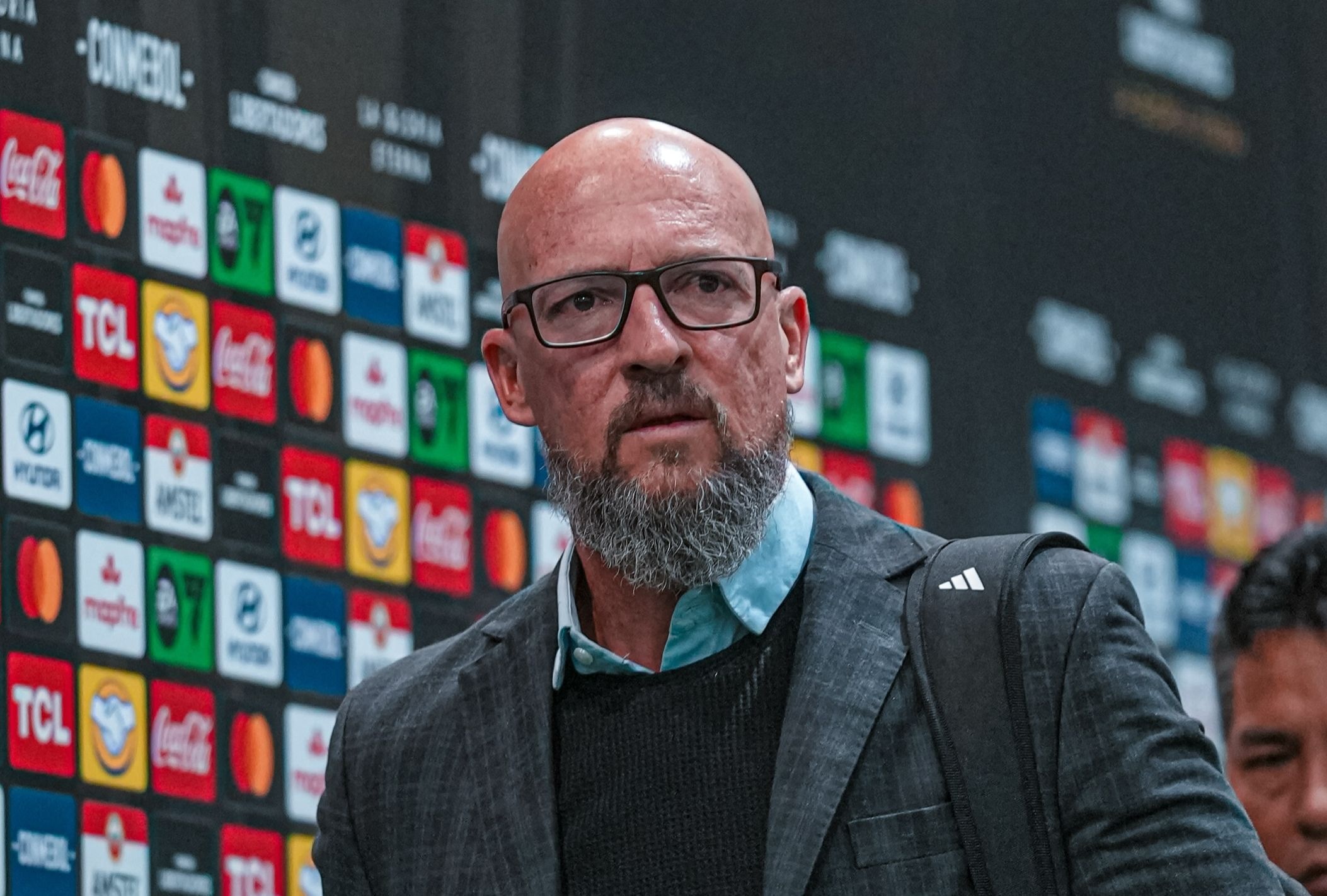 El entrenador uruguayo se mostró muy disgustado por la situación, a pocas horas de enfrentar a Flamengo en Brasil, por la Copa Libertadores. (Foto: Cusco FC)
