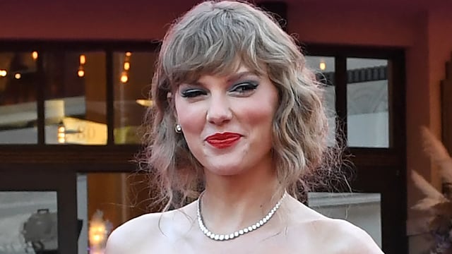 Millones por doquier: conoce cuánto vale la fortuna de Taylor Swift a sus 33 años