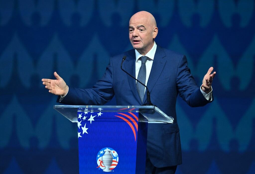 Infantino planea una revolución total en el VAR. (Foto: AFP)