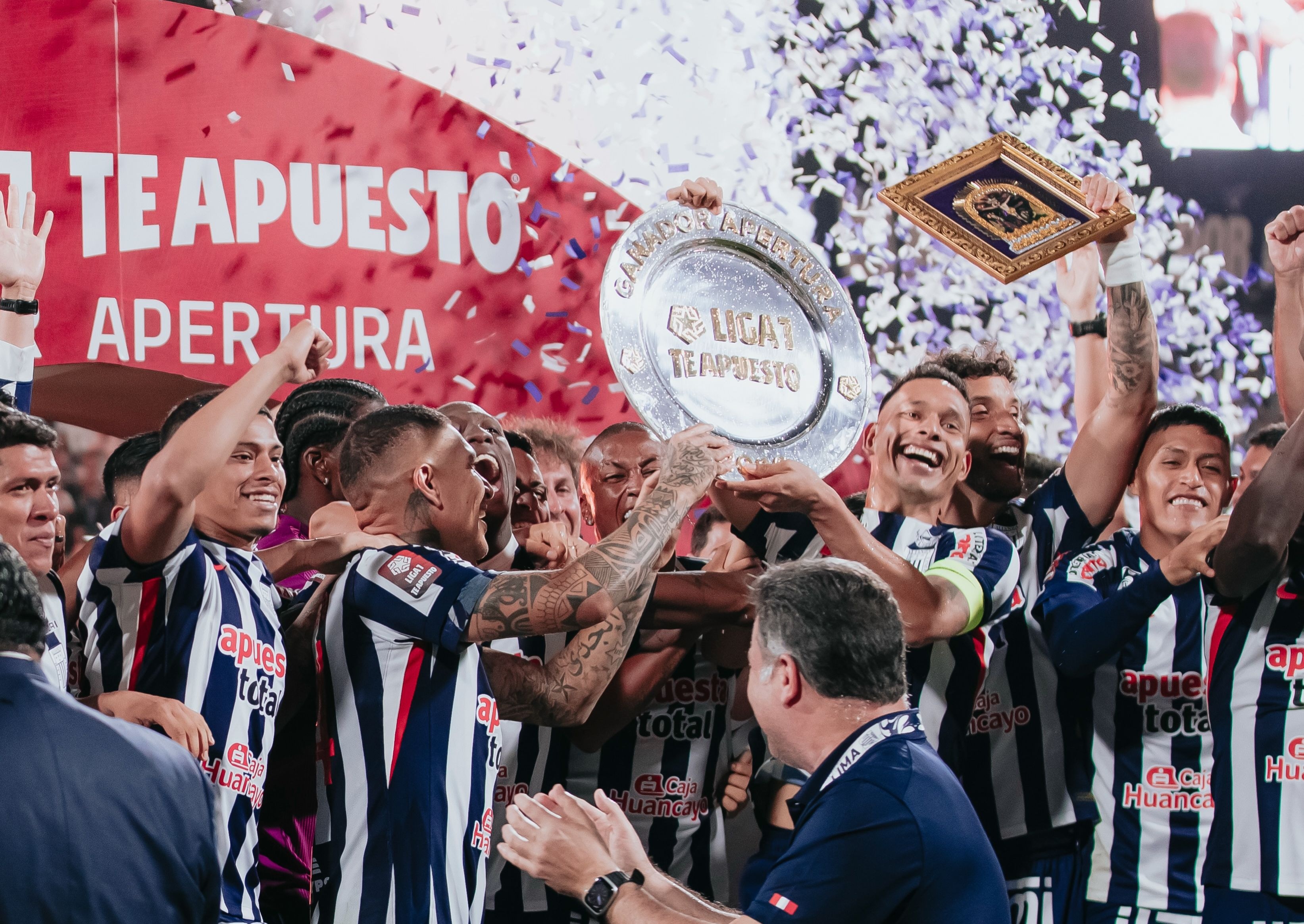 El club blanquiazul busca reforzar su plantel para asegurar el título nacional en el Torneo Clausura en la segunda parte del año. (Foto: Alianza Lima)