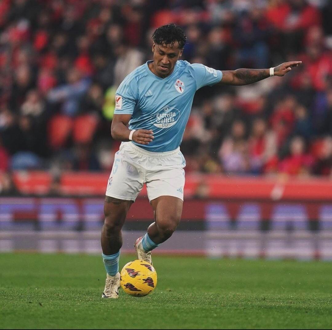 Renato Tapia en el Celta de Vigo. Foto: Instagram oficial de Renato Tapia.
