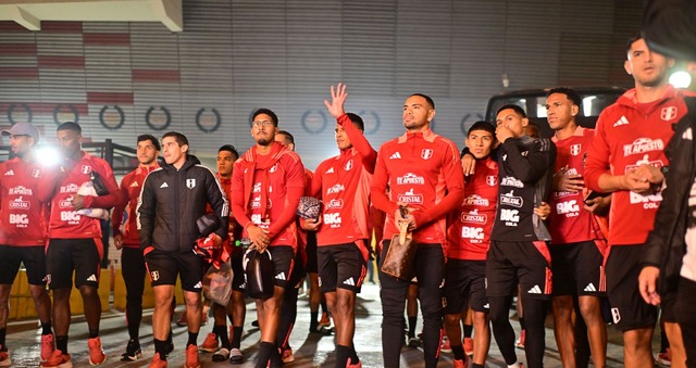 Desde El Estadio Nacional, se realizó el banderazo previo al partido de Perú vs. Uruguay por las Eliminatorias Mundial 2026. (Foto: ITEA)