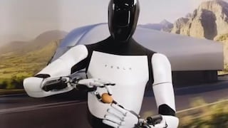 Elon Musk pagaría 6,500 dólares al mes por entrenar a su robot: solo debes caminar 8 horas diarias