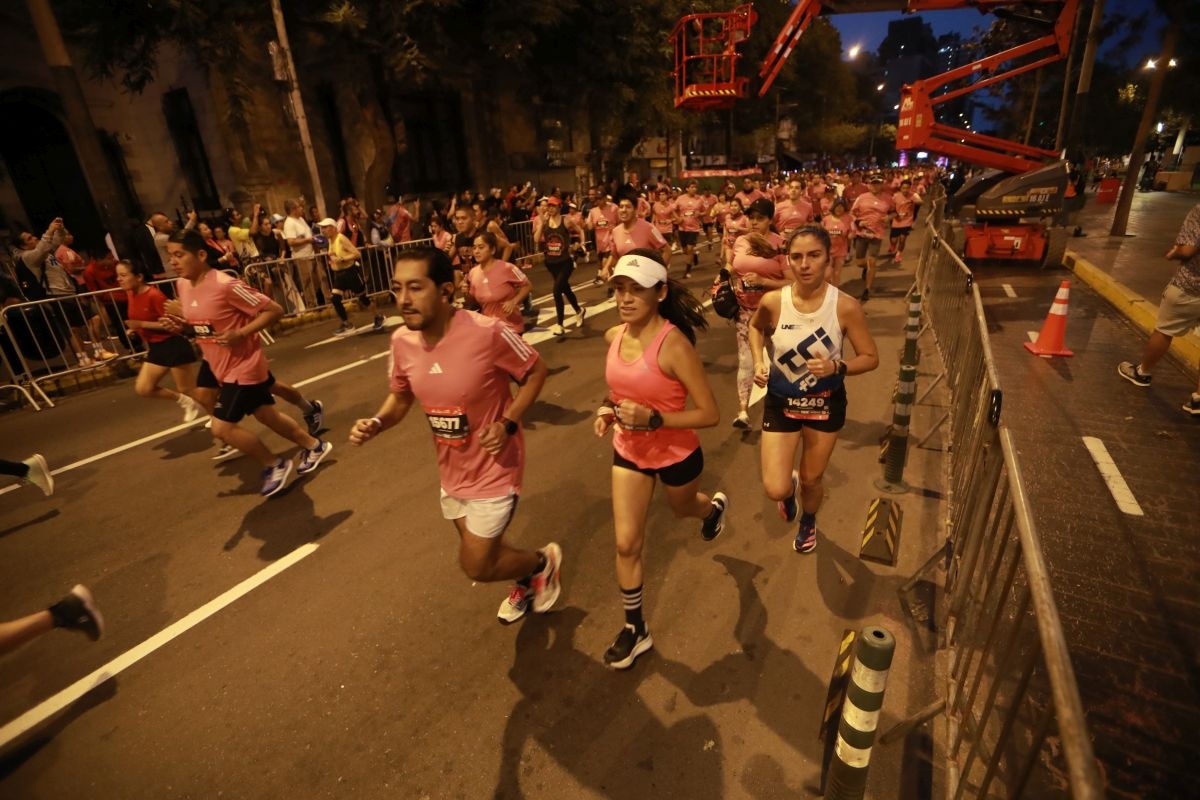 El salto a los 21K exige adaptar progresivamente el cuerpo a una distancia que multiplica el tiempo de esfuerzo. (Foto: Alessandro Currarino/GEC)