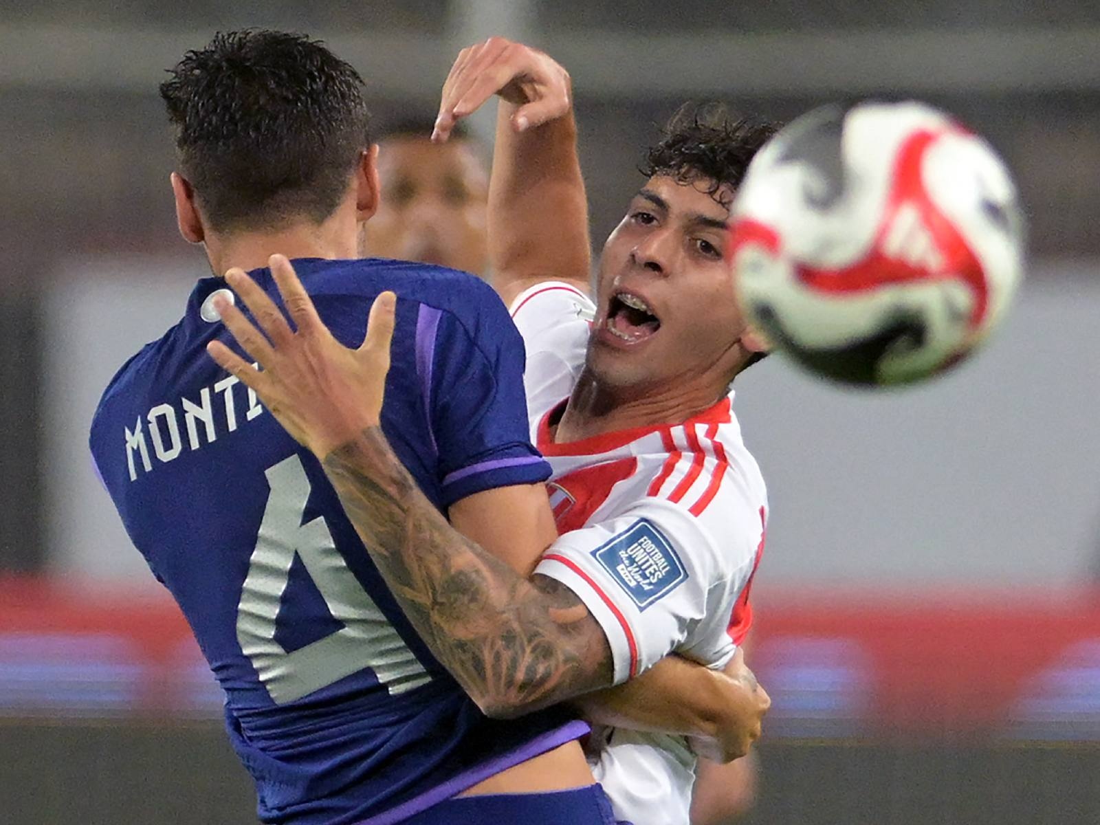 La Selección Argentina tiene puntaje perfecto de la mano de Lionel Messi quien hizo doblete en el triunfo (2-0) sobre Perú. (Foto: AFP)