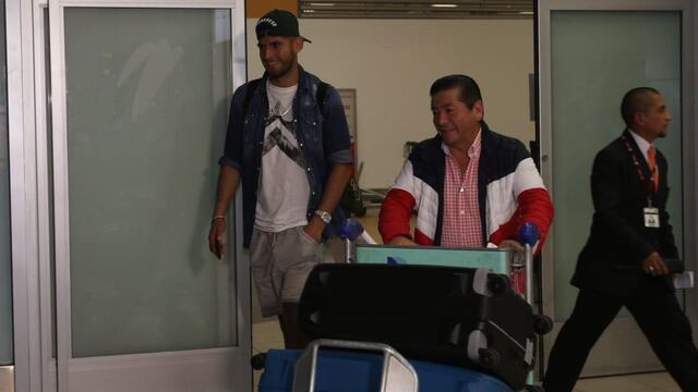 Selección Peruana: Carlos Zambrano llegó a Lima para sumarse a la 'bicolor' [VIDEO]