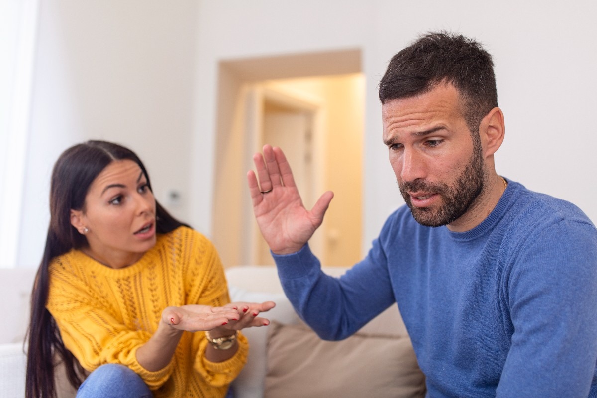 Una psicóloga española se refirió al rasgo común entre quienes son infieles: la baja autoestima. (Foto referencial: Freepik)