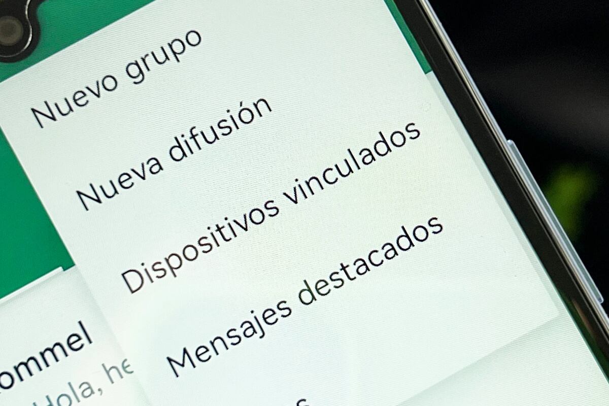 Abriendo una lista de difusión puedes decirle a todos que has cambiado de número en WhatsApp. (Foto: MAG - Rommel Yupanqui)