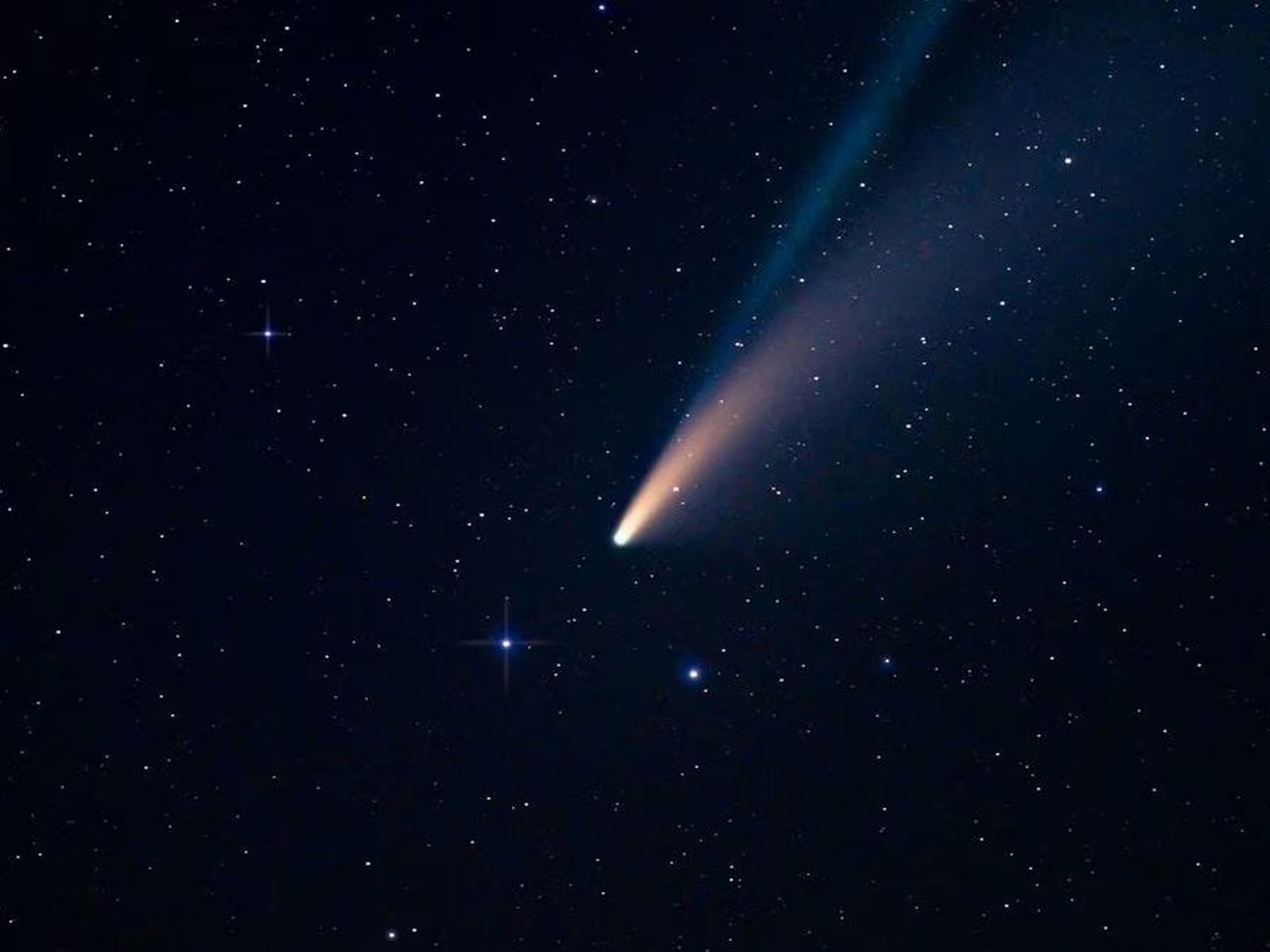 El Cometa Diablo será visible este 8 de abril mientras ocurre un eclipse solar total en Norteamérica, que podrá ser visto en varios países del mundo (Foto: Unsplash)