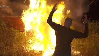 Randy Orton incendió cabaña de Bray Wyatt y lo desafió para WrestleMania 33