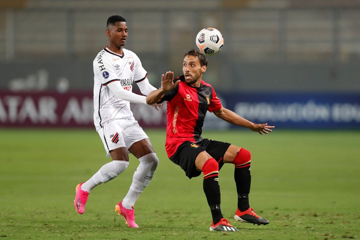 Christian Bordacahar con Melgar | Foto: EFE