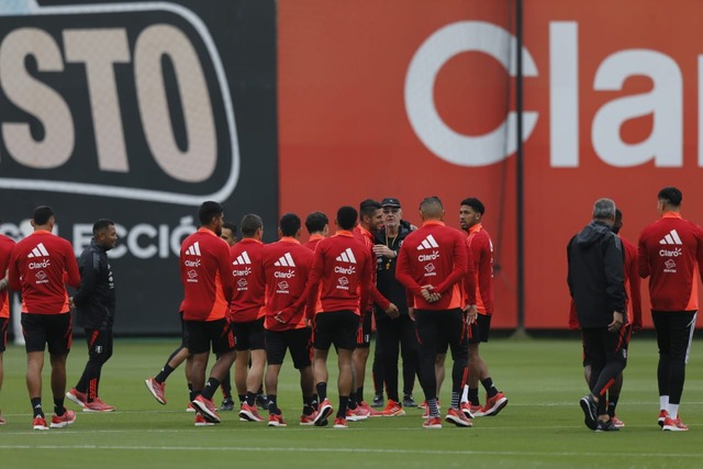 La Selección Peruana sumó un día más de entrenamiento en la Videna antes del amistoso internacional. (Foto: Violeta Ayasta/@photo.gec).