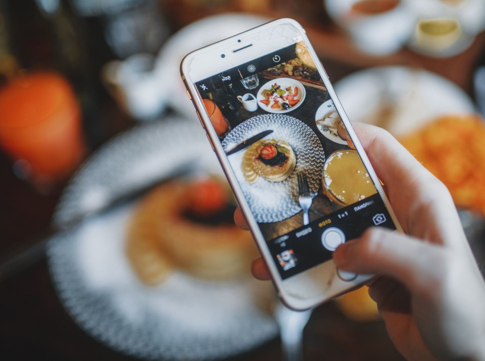 FRASES | Acompaña cada una de tus publicaciones en redes sociales con un poderoso mensaje que marque la diferencia. (Foto: ROMAN ODINTSOV / Pexels)