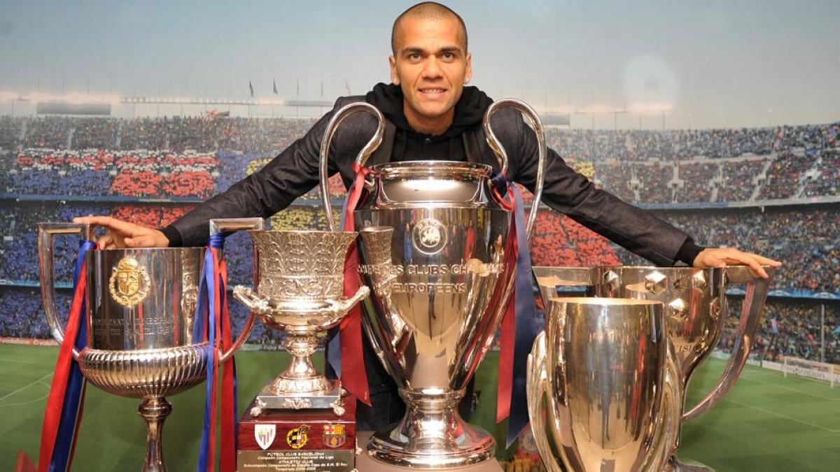 Dani Alves es uno de los mejores jugadores en la historia reciente del FC Barcelona.