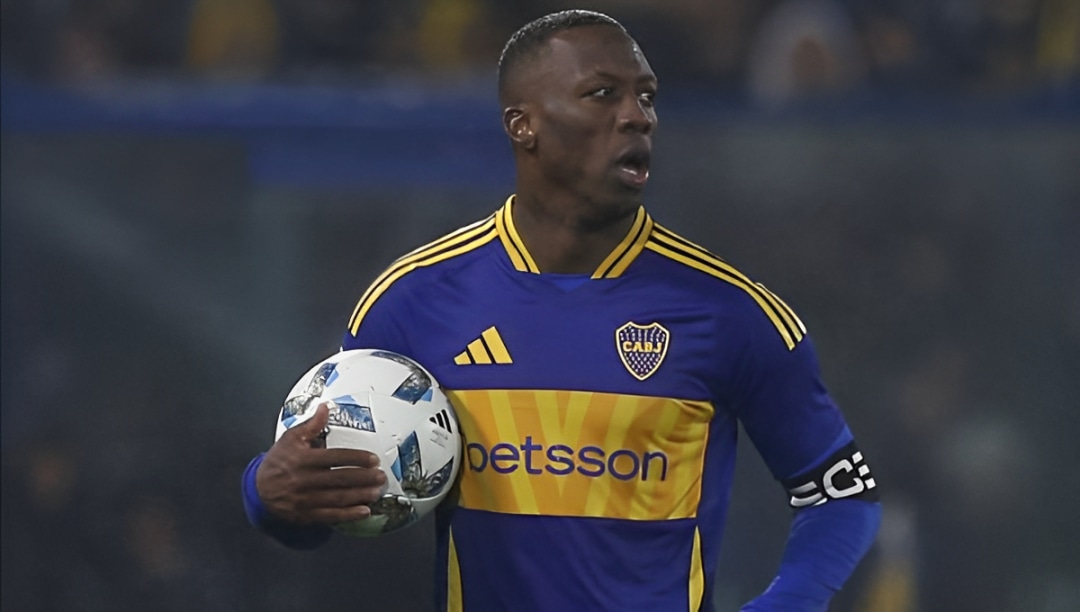 Luis Advíncula tiene contrato con Boca Juniors hasta diciembre de 2026. (Foto: Getty Images)