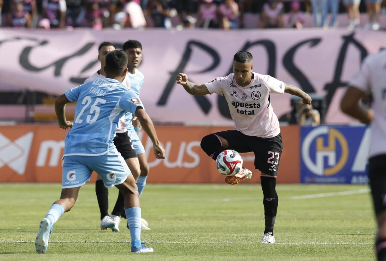 Se espera que para la fecha 2 del Torneo Clausura se juegue de noche en el Miguel Grau con nueva luminaria. (Foto: Violeta Ayasta / GEC)