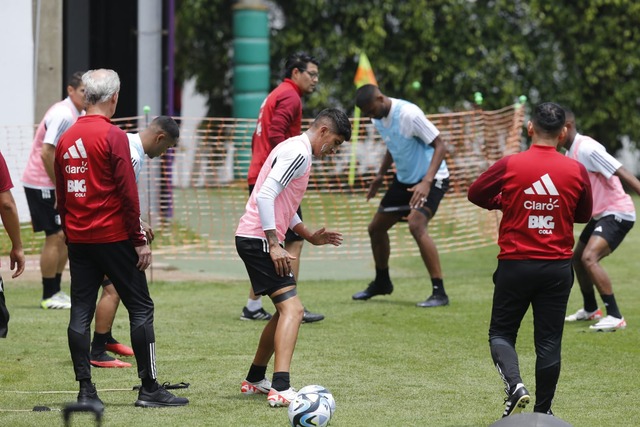 La Selección Peruana sumó su segundo día de entrenamiento en la Videna. (Foto: Violeta Ayasta / GEC)