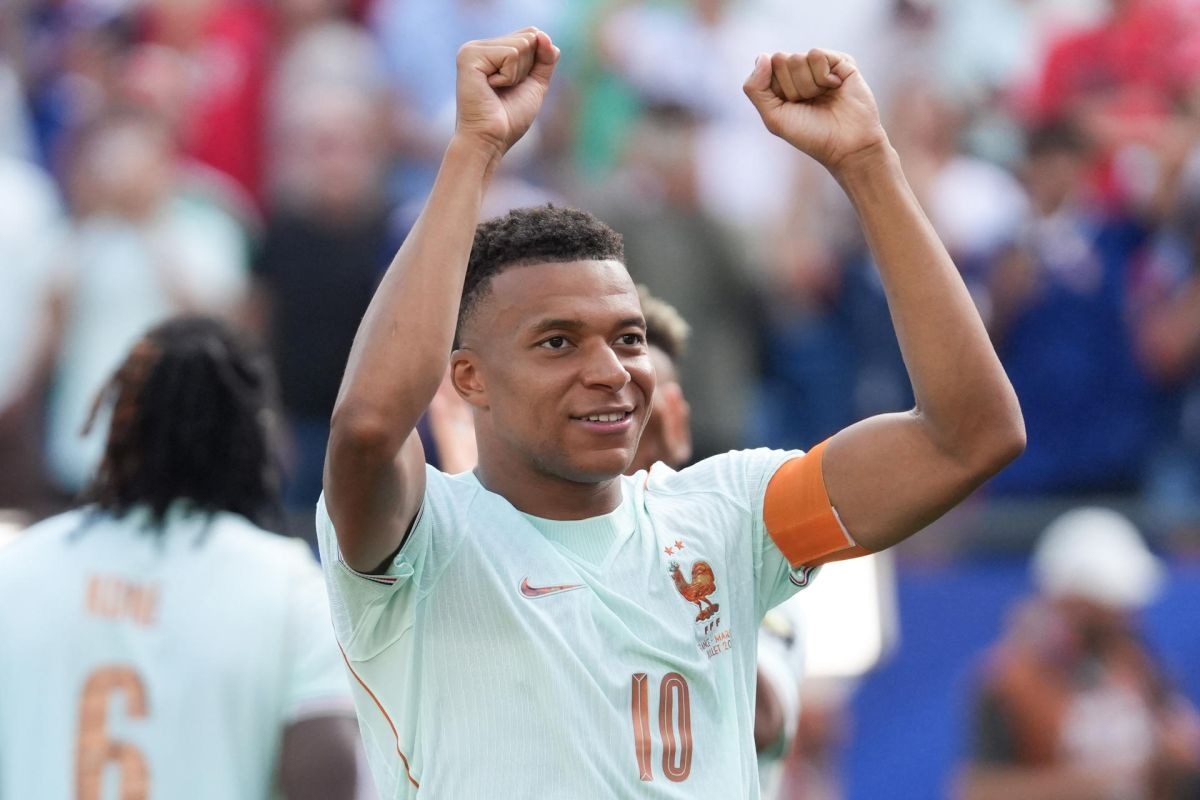 ¡Polémica mundial! Expresidente español afirmó que Francia juega “sin franceses” y desató críticas (Foto: EFE)