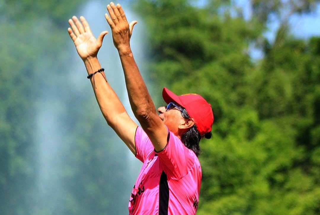 Ángel Comizzo llegó al Perú por primera vez en 2013 para dirigir a Universitario de Deportes. Salió campeón.