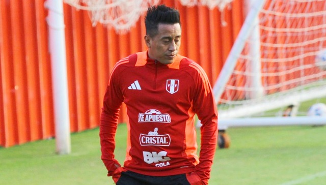 Christian Cueva no ha tenido minutos en la temporada porque no pertenecer a ningún equipo. (Foto: Kathy Magallanes).