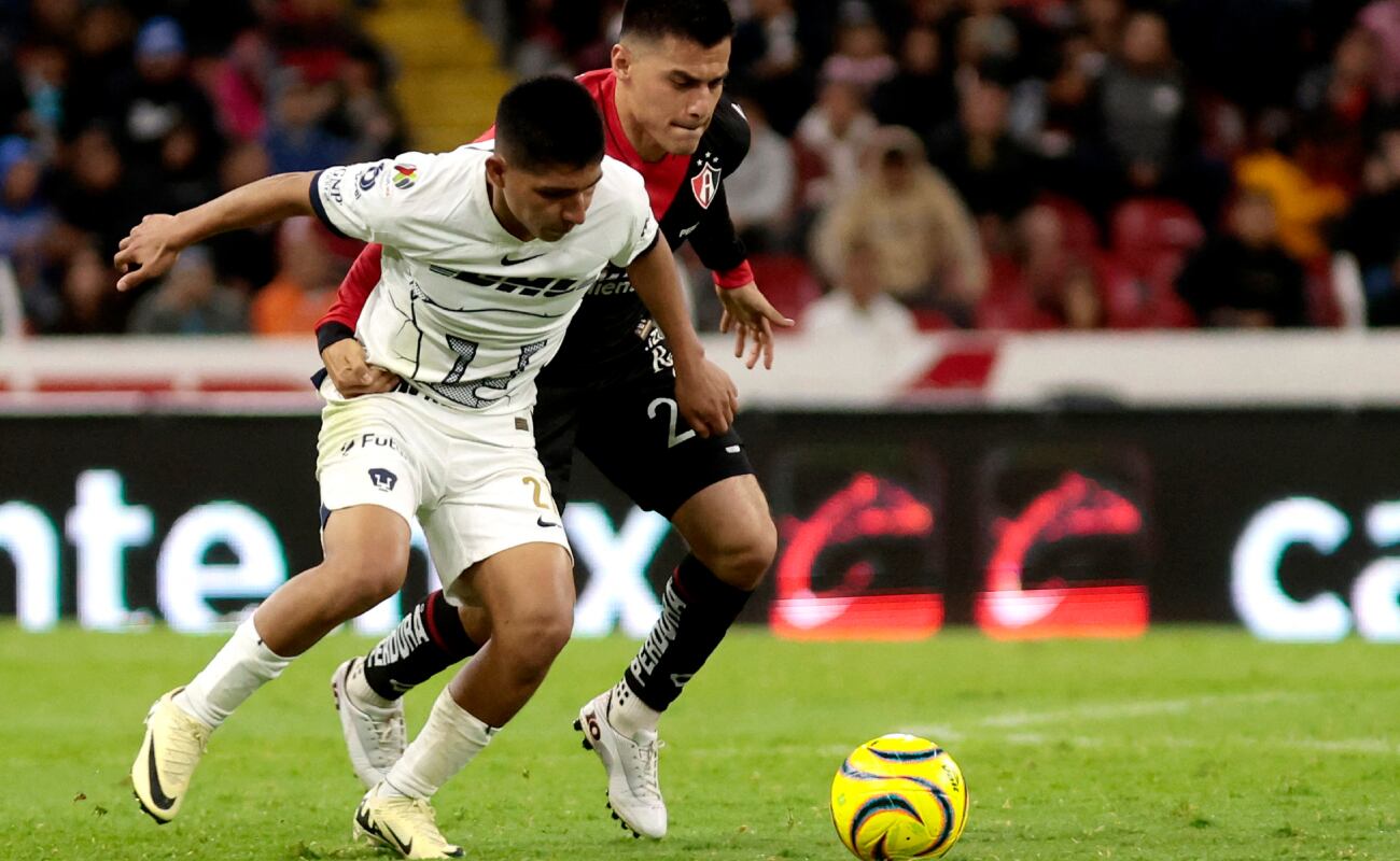 Piero Quispe llegó a Pumas UNAM de México, tras su gran 2023 con Universitario de Deportes. (Foto: AFP)