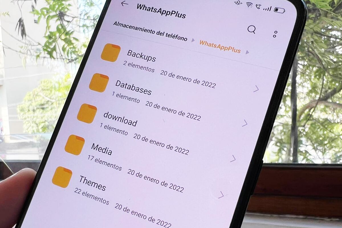 Recuerda copiar todas las carpetas para que se haga la copia de seguridad a WhatsApp Plus sin problemas. (Foto: MAG)