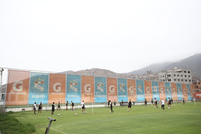 Entrenamiento del equipo de Sporting Cristal en la sede de la Florida en el distrito del Rimac. (Fotos: jorge.cerdan/@photo.gec)