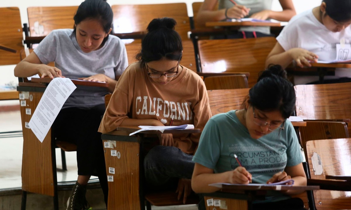 Muchos postulantes están intentando conseguir una vacante para empezar la vida universitaria. (Foto: Andina/Ricardo Cuba)