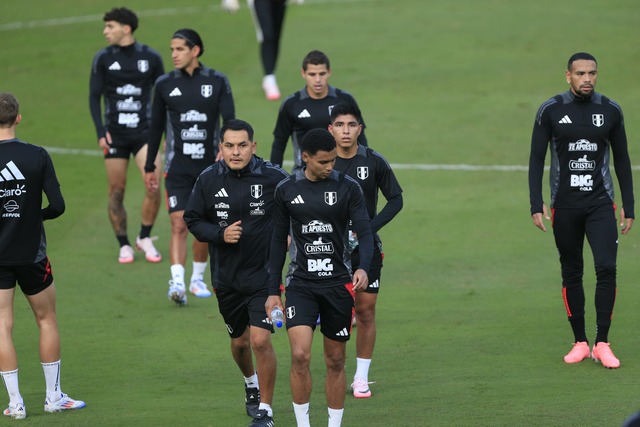 Selección Peruana entrenó en el estadio Monumental. (Foto: César Bueno / GEC)