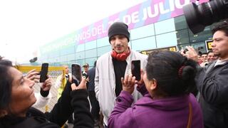 Paolo Guerrero llegó y recibió el cariño de los hinchas: "Esperamos hacer una gran Copa América" [FOTOS/VIDEO]